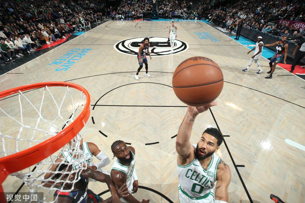 际赛场上展 际赛场上展